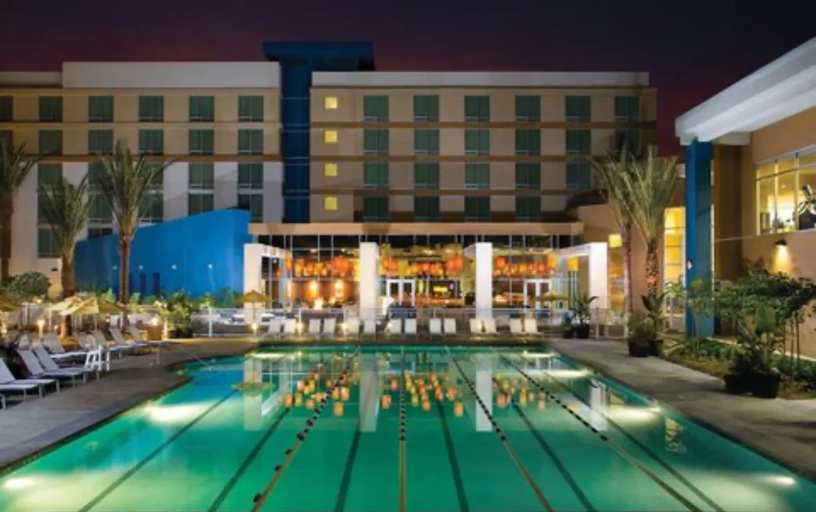 Renaissance ClubSport Aliso Viejo